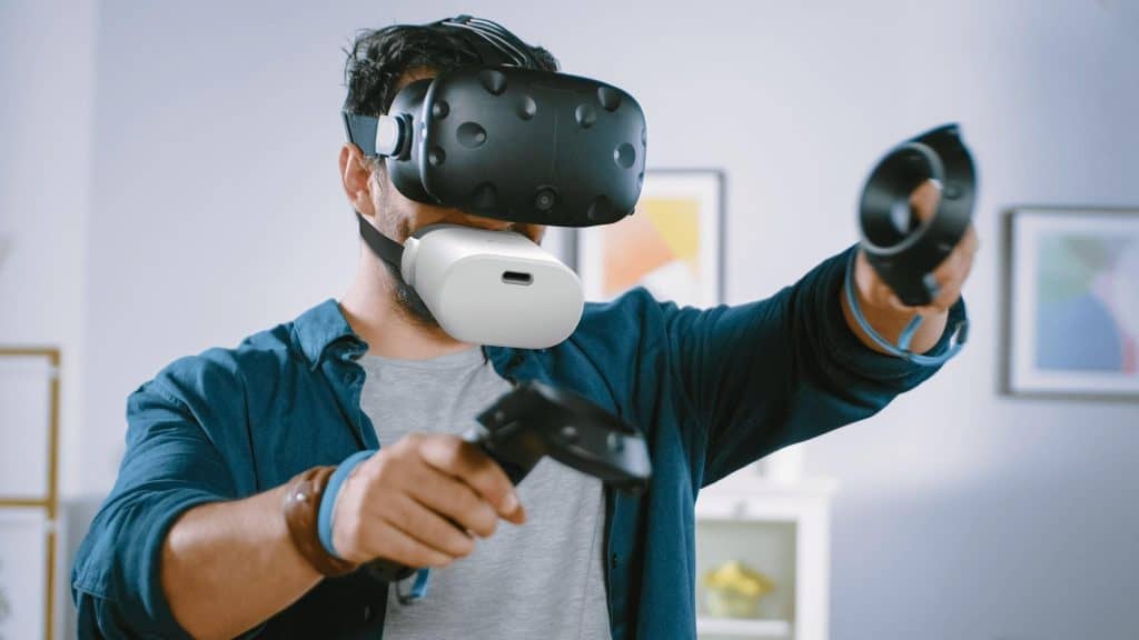 Shiftall Releases a Bluetooth Mouthpiece Microphone, Mutalk, to Mute Your Speech in Public