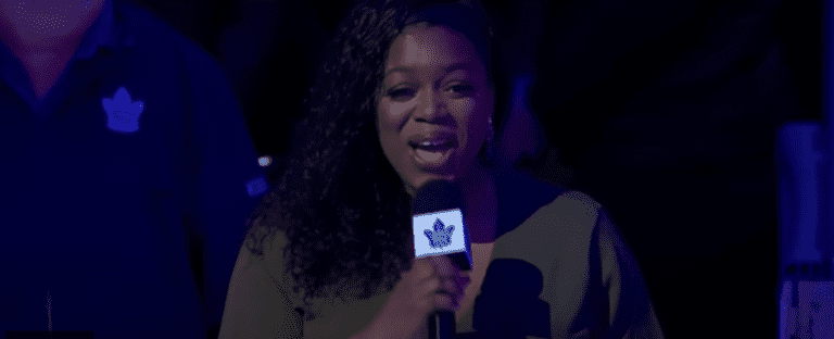 Maple Leafs Fans Finish the U.S. National Anthem After Microphone Malfunctions
