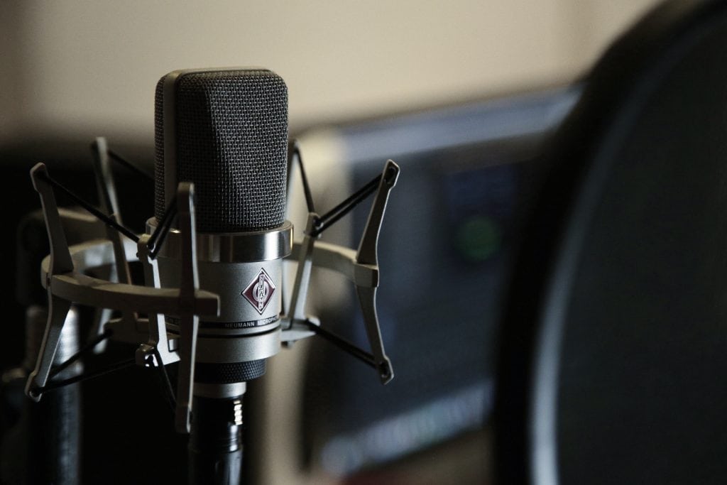 USB Microphones vs. XLR Microphones: Which is Best For You?