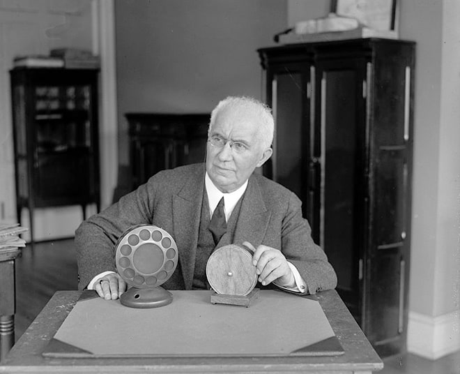 The First Microphone Ever Made