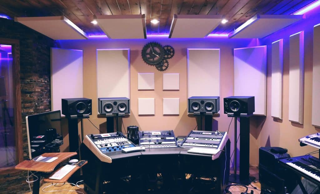 10 Essentials for Your Home Studio Setup