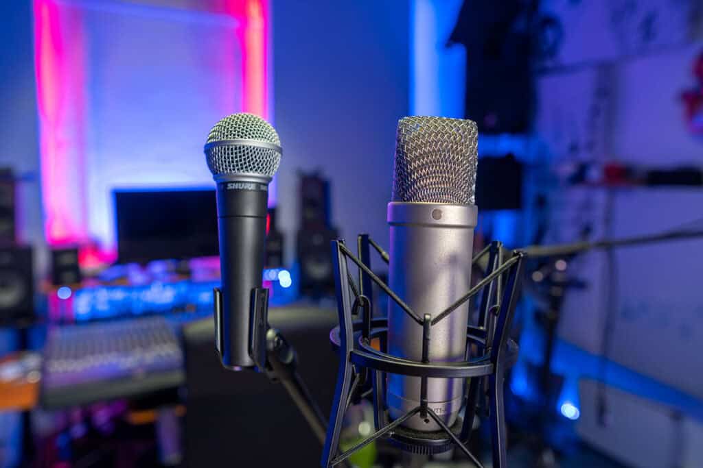 Dynamic vs Condenser Mic for Studio Recording: Which is Better?