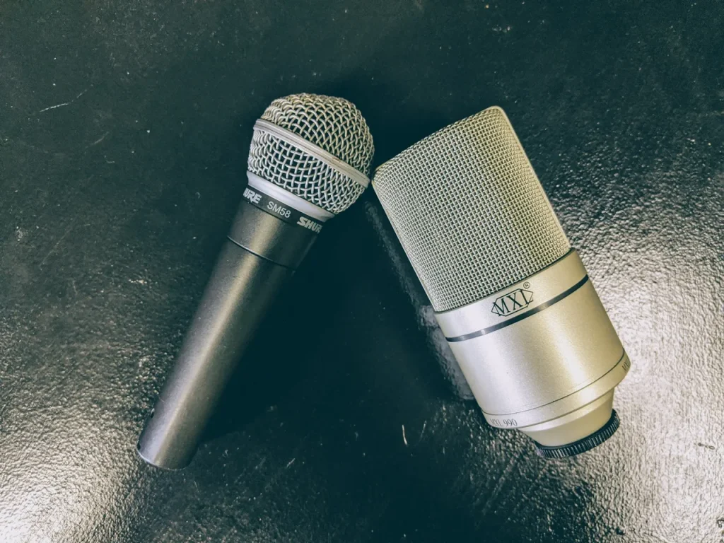 Sound Quality Differences Between Dynamic and Condenser Mics
