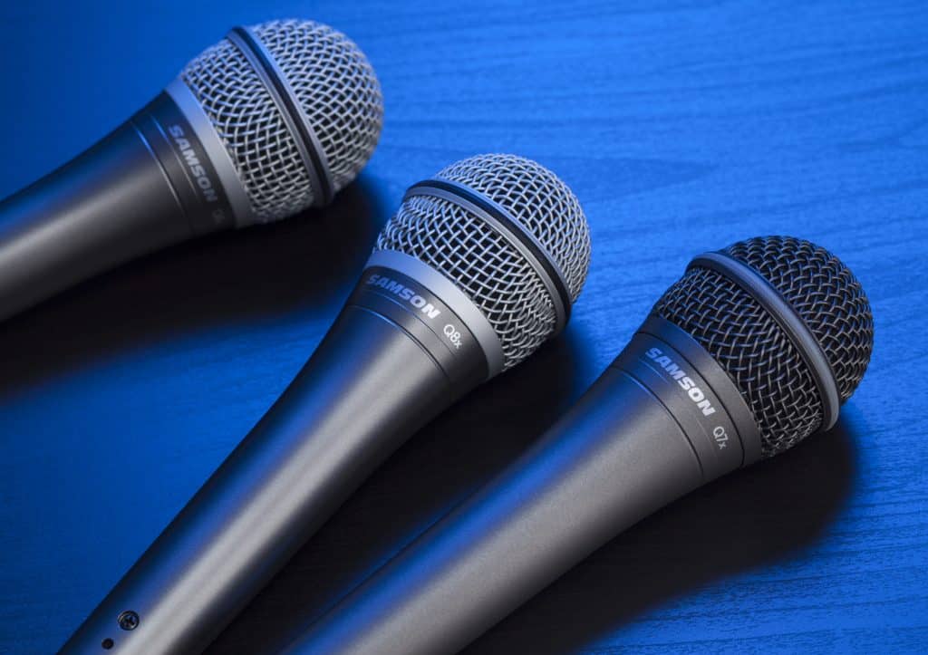 Dynamic vs Condenser vs Ribbon Microphones [Differences Explained]
