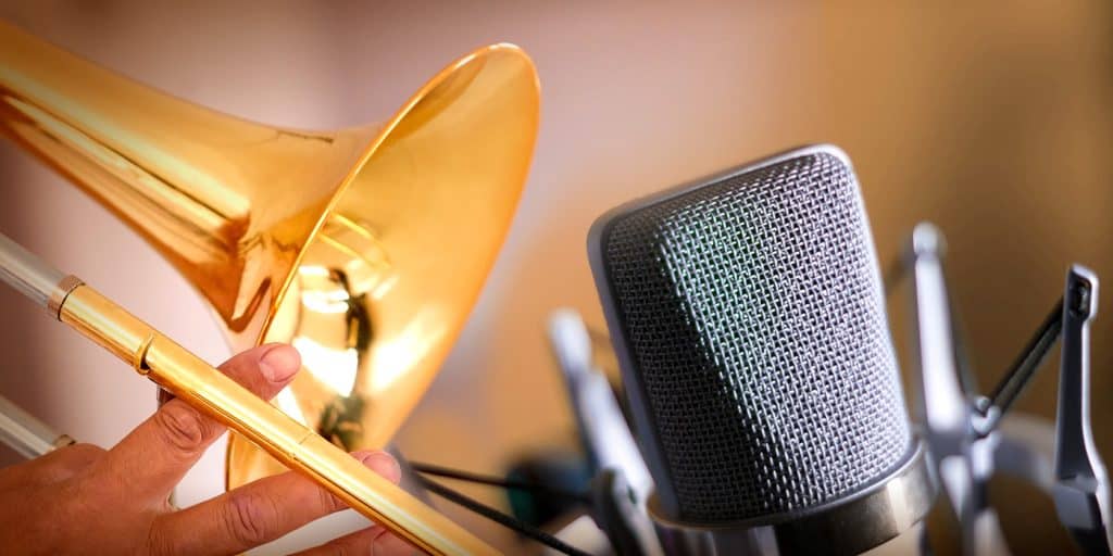 How Do Ribbon Microphones Work?