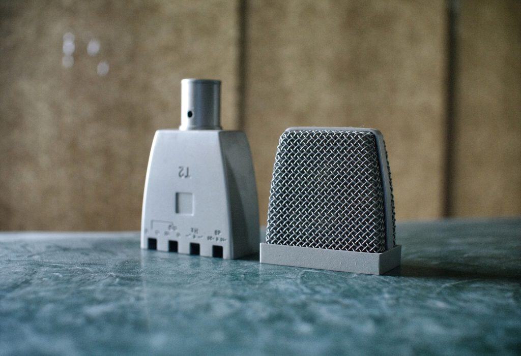 omnidirectional microphones placements natural ambience