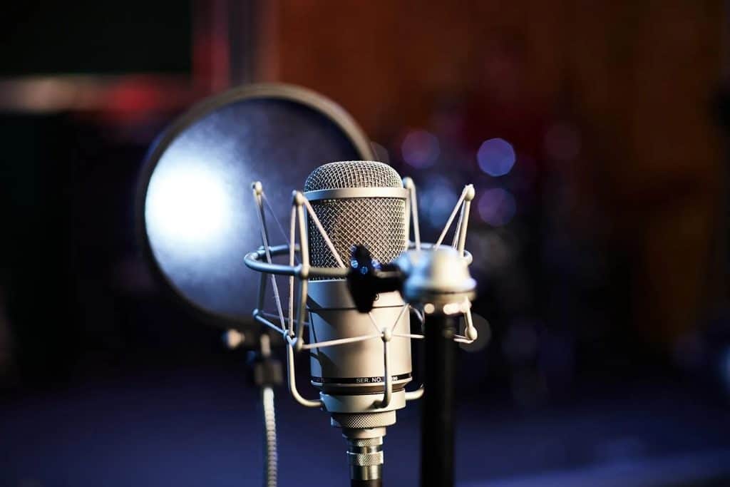 5 Benefits of 48V Phantom Power in Professional Recording