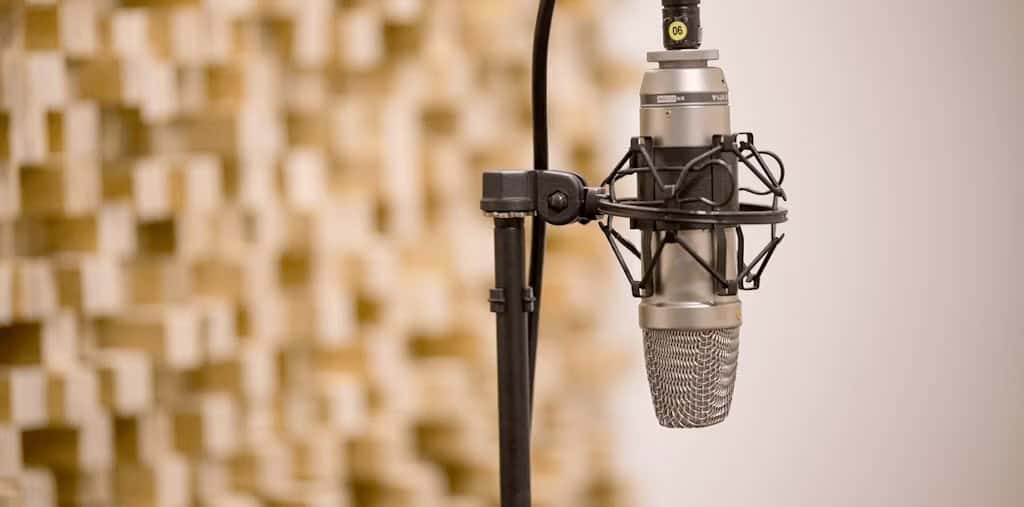 A Complete Guide to Microphone Sensitivity Conversion: dBV/Pa to dB SPL
