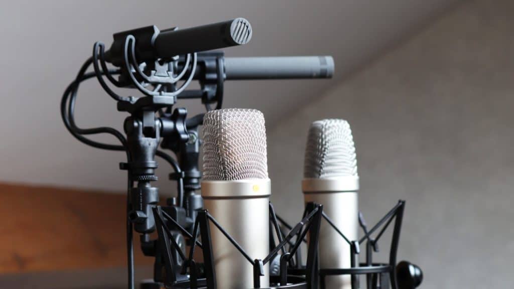 Comparing Stereo Recording Techniques: XY vs. ORTF