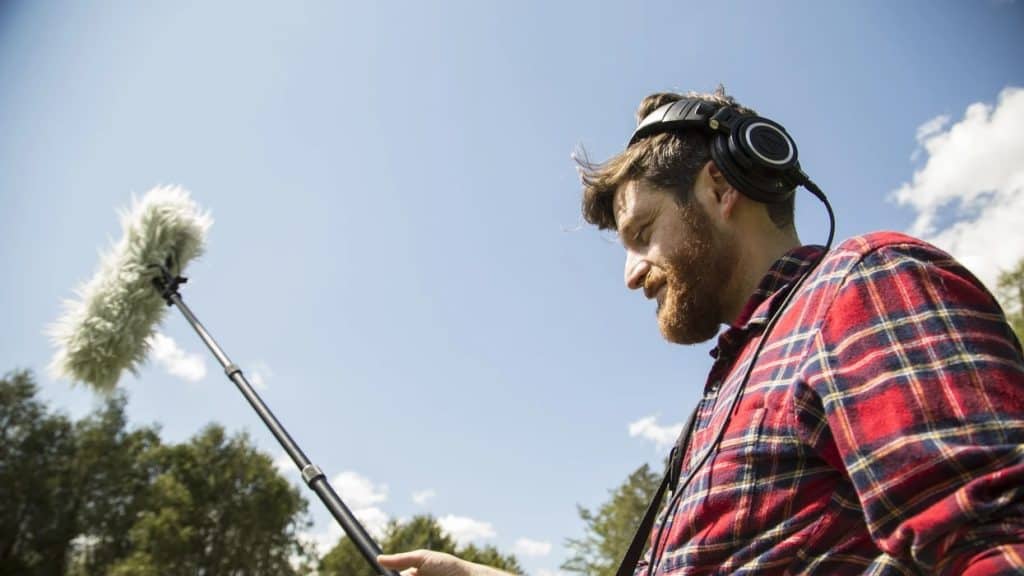How to Choose Windscreens for Outdoor Recording