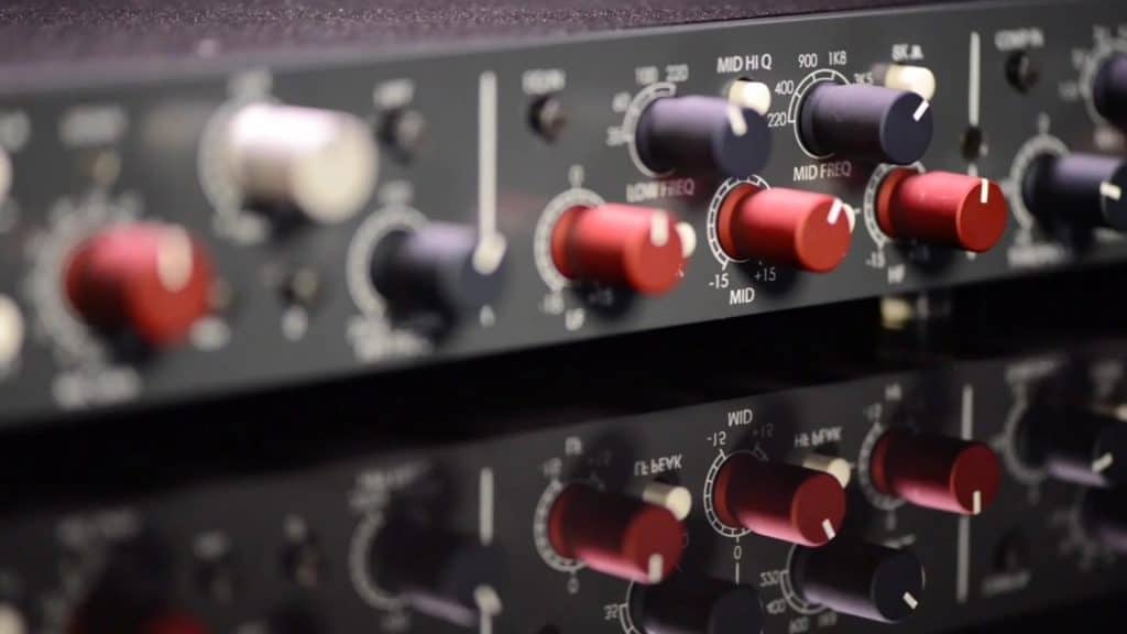 Understanding Preamp Gain and Headroom