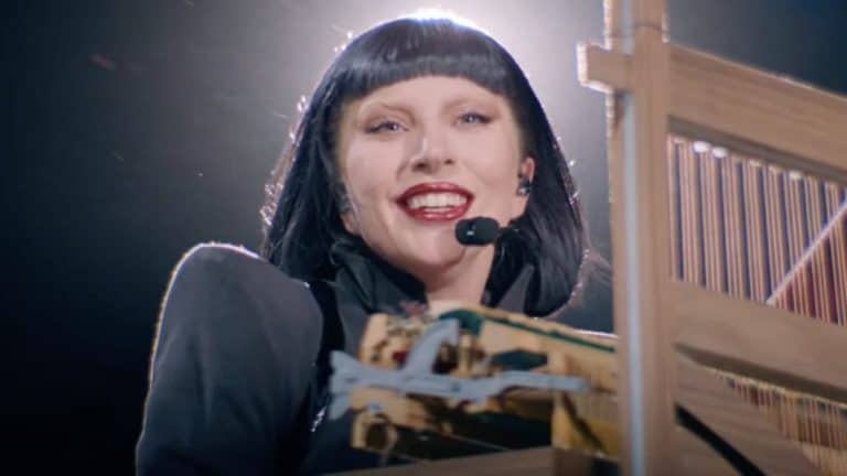 Technical Slip, Star Skill: Lady Gaga’s Microphone Glitch at Coachella