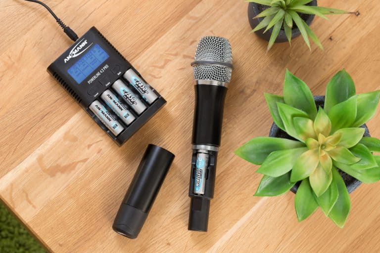 10 Battery Maintenance Tips for Wireless Mics